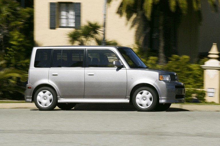 2004 Scion xB 486464