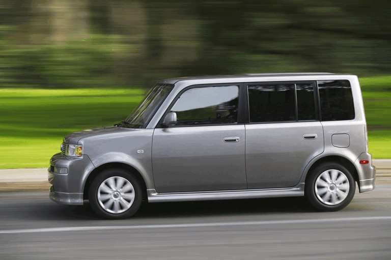 2004 Scion xB 486465