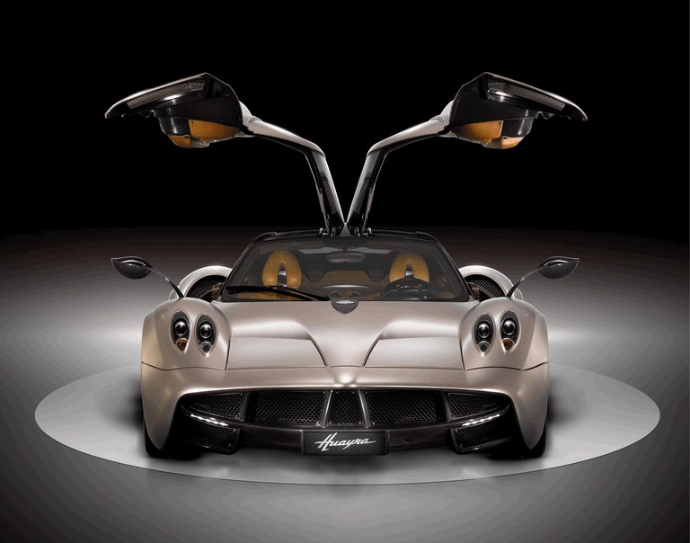 2011 Pagani Huayra 368636