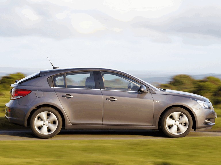 2011 Chevrolet Cruze hatchback - UK version 309301