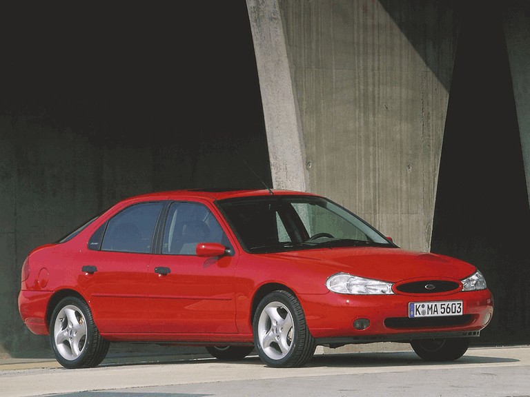 gans horizon mond 1996 Ford Mondeo hatchback - Free high resolution car images