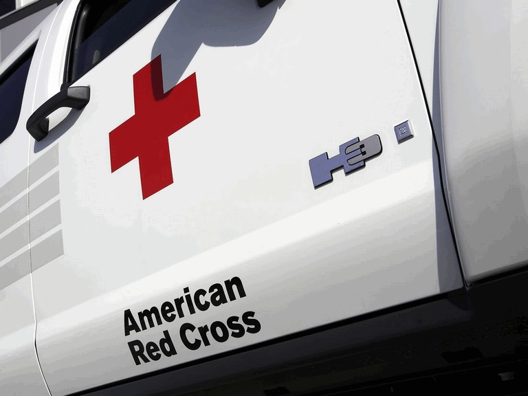 2006 Hummer H3 American Red Cross 212002