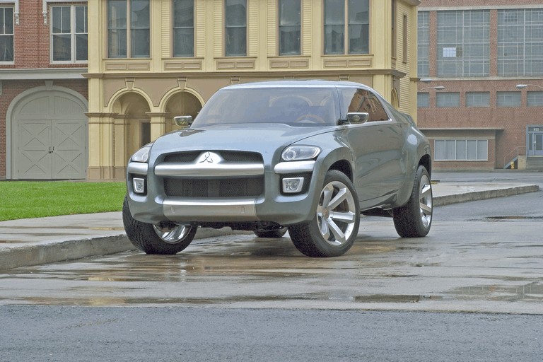 2004 Mitsubishi Sport Truck concept 333182